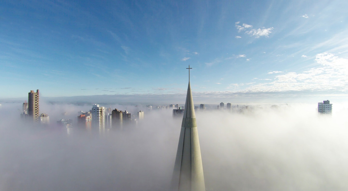 Above the mist by Ricardo Matiello